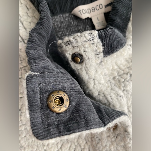 Toad&Co fuzzy Sherpa vest - Picture 4 of 10